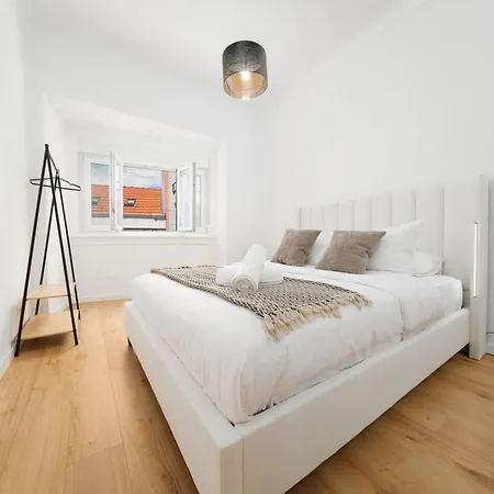 2eb- Beautifully Designed In The Heart Of The City, Bright, Stylish And Inviting Lisboa